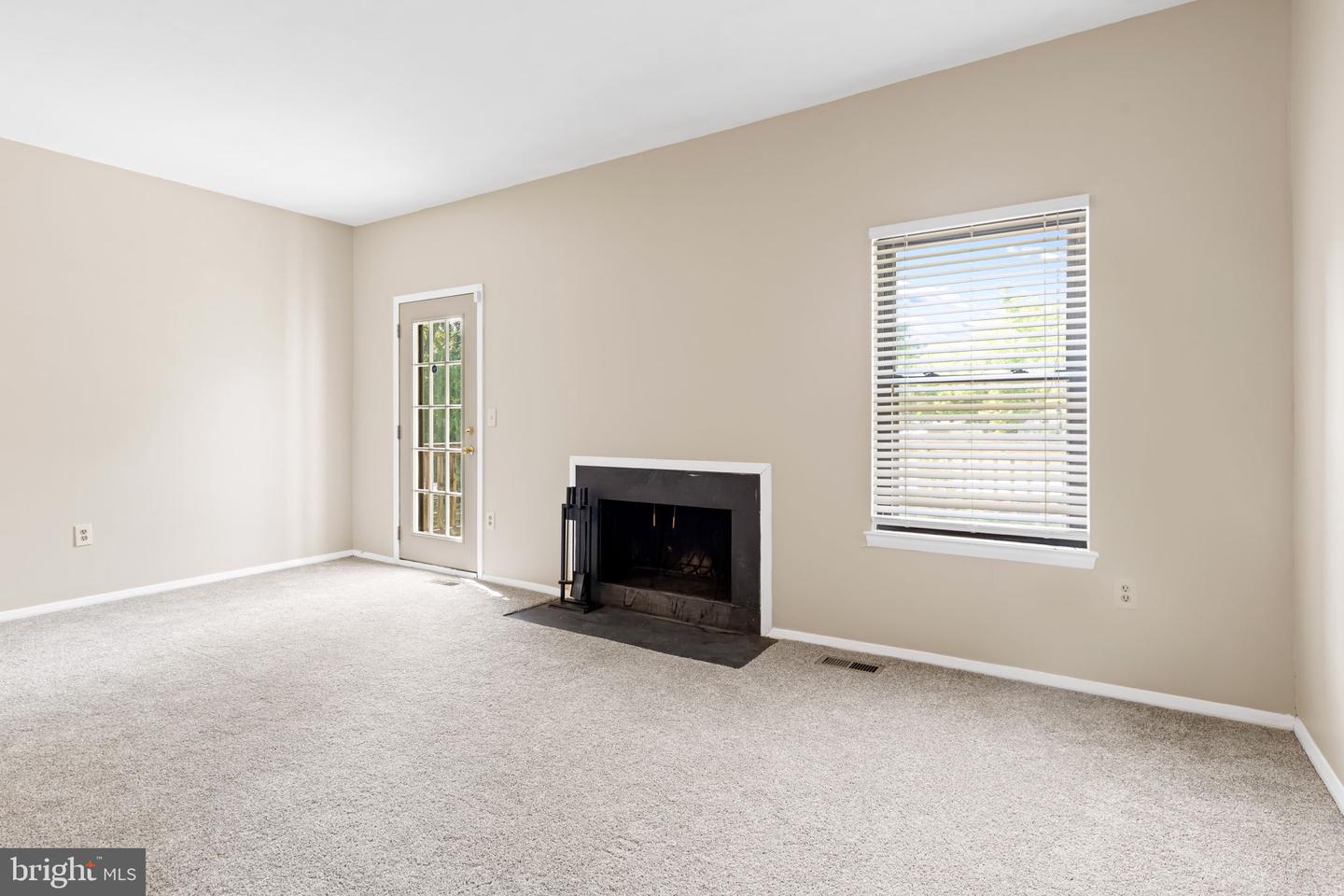 28 Bernadotte Ct Property Photo 13