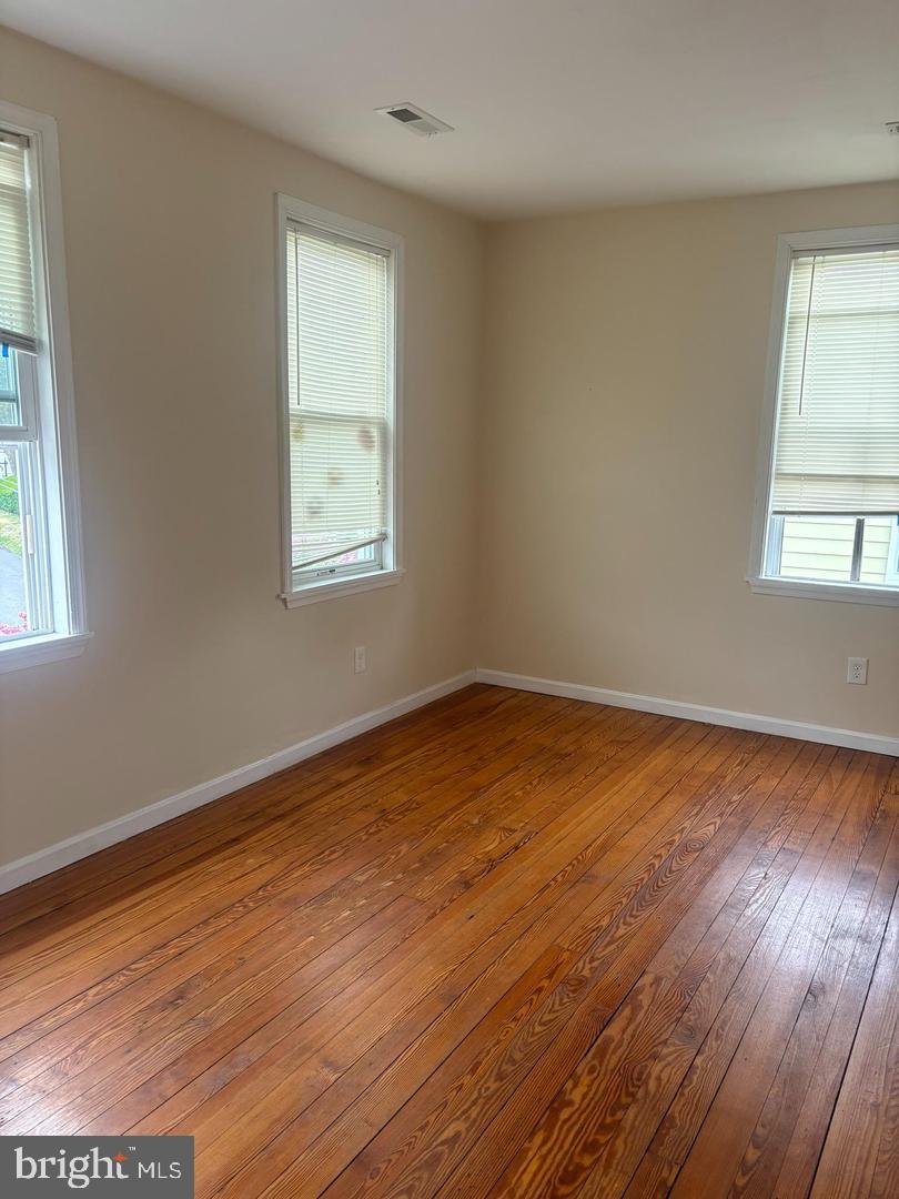 25 Egges Ln #apt.2 Property Photo 13