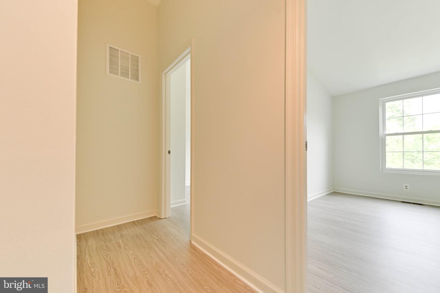 21 Six Notches Ct Property Photo 18