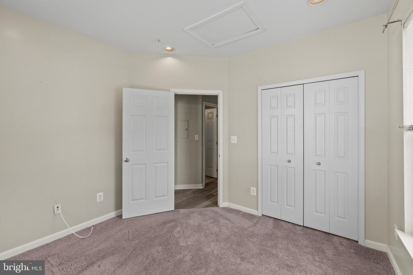 5000 Willow Branch Way #206 Property Photo 23