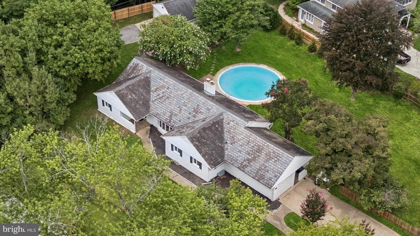 2 Lake Manor Ct Property Photo 11