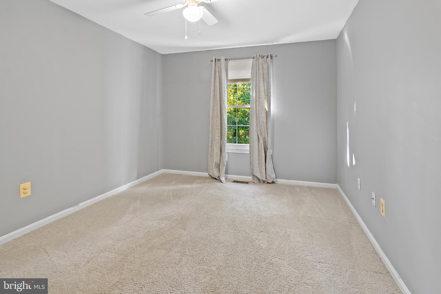 24 Southwark Bridge Way Property Photo 39