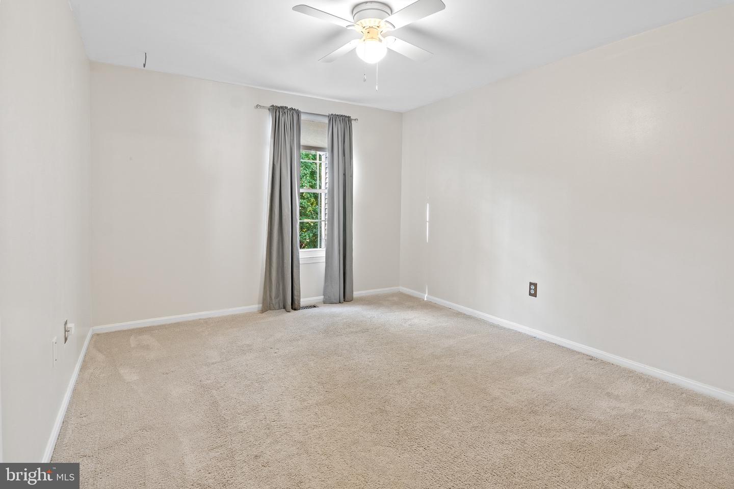 24 Southwark Bridge Way Property Photo 42