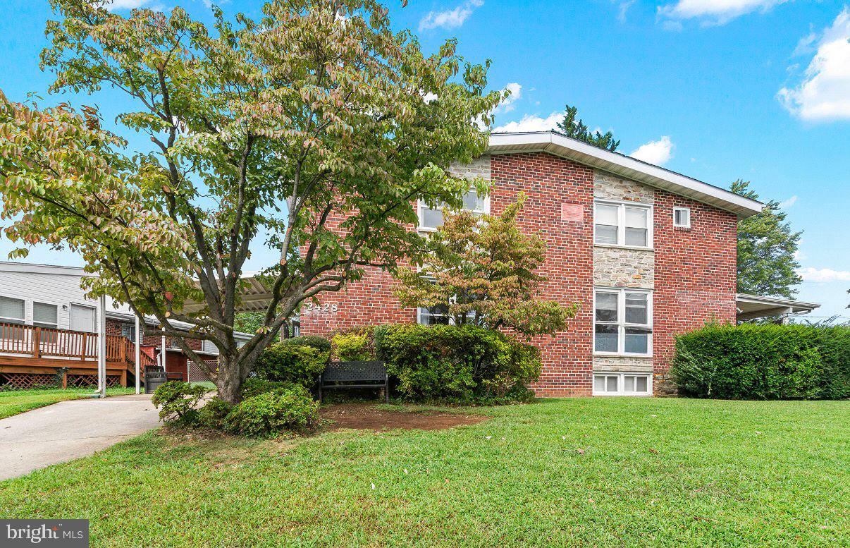 2428 FOREST GREEN RD Property Photo 1