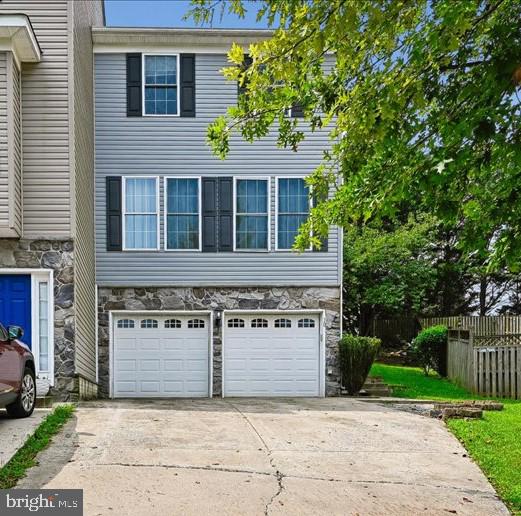 10 CARMICHAEL CT Property Photo 1