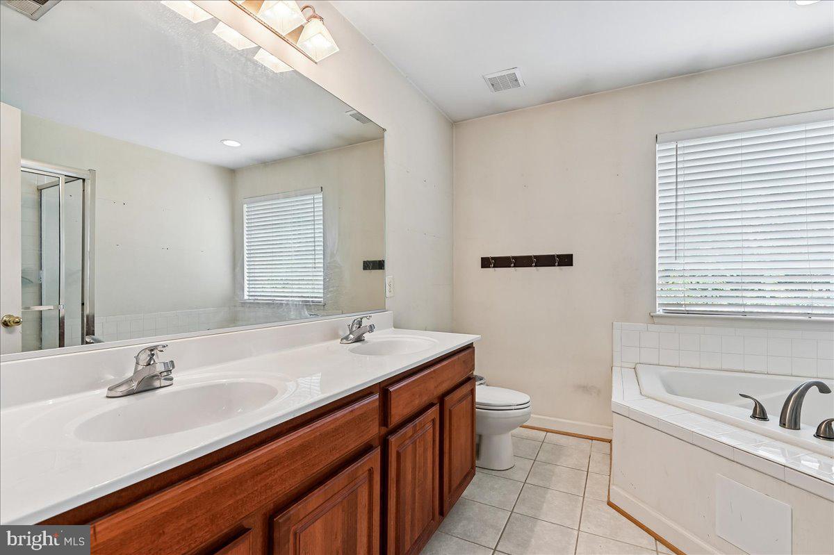 10 Carmichael Ct Property Photo 17