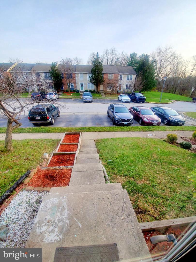 24 Ramsgate Ct Property Photo 3