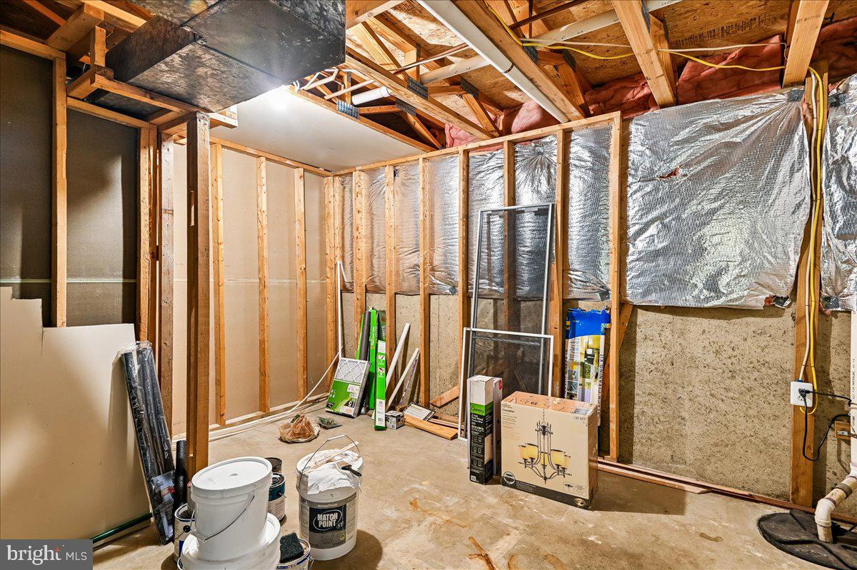 9621 Mendoza Rd Property Photo 32