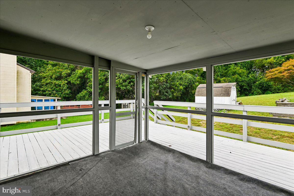 9621 Mendoza Rd Property Photo 33
