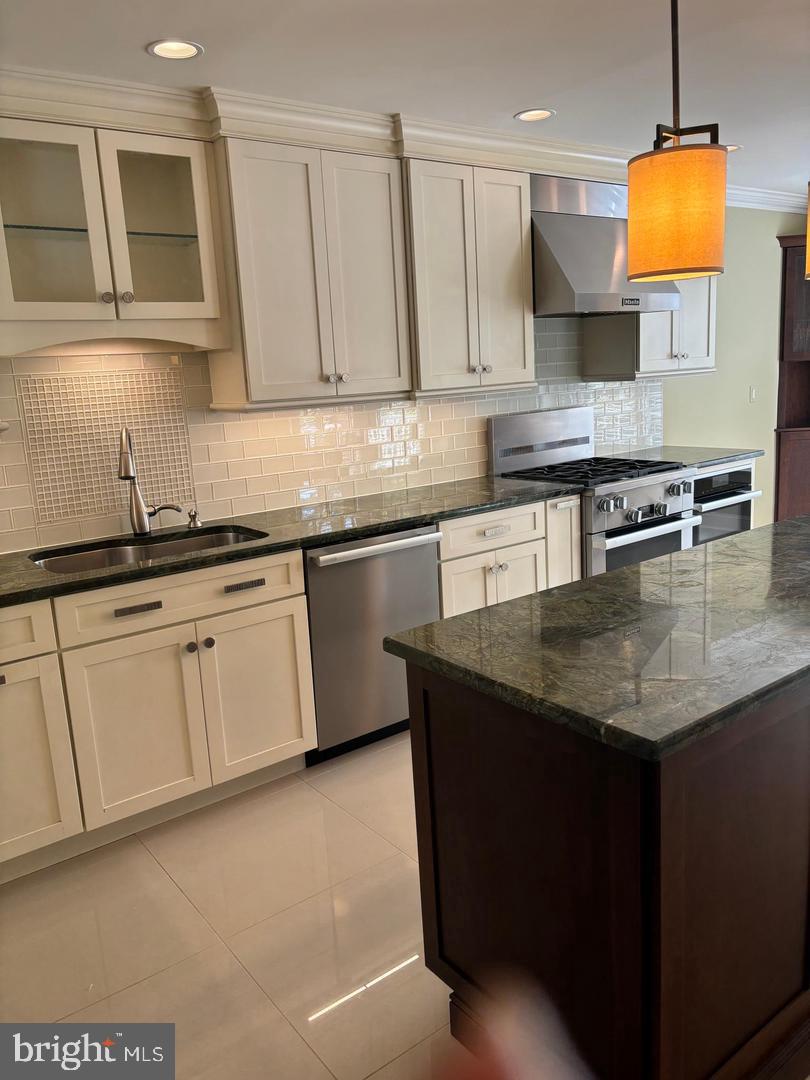12011 Tralee Rd #302 Property Photo 48
