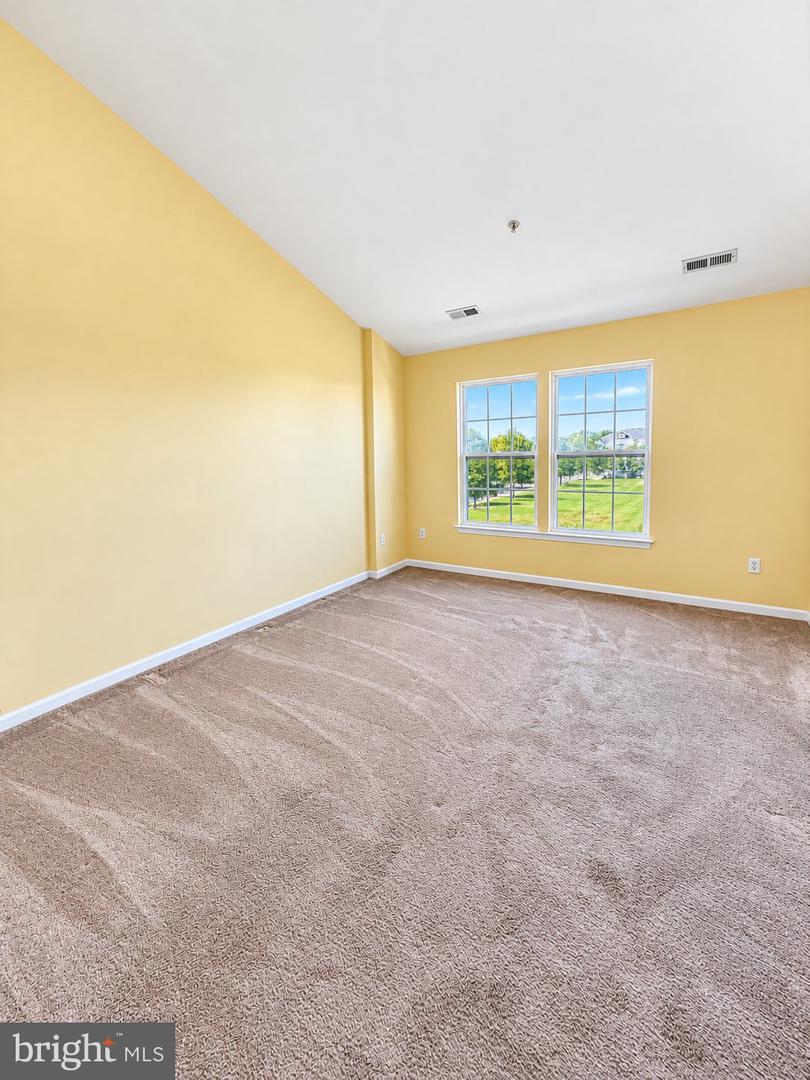 9708 Leah Way Property Photo 12
