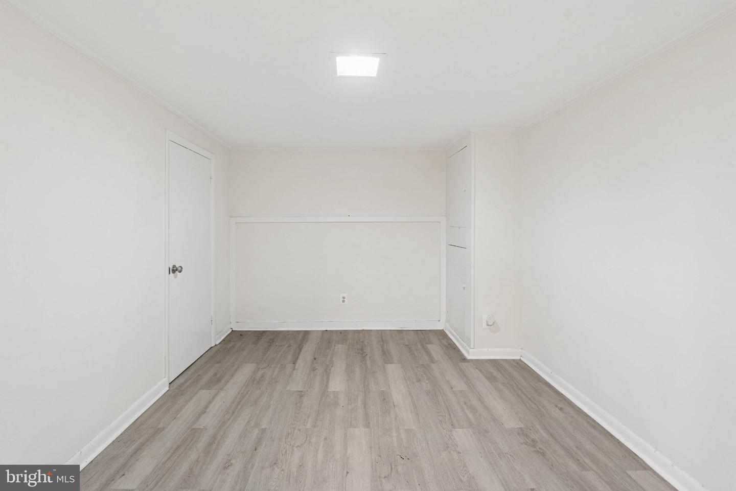 540 46th St Property Photo 18