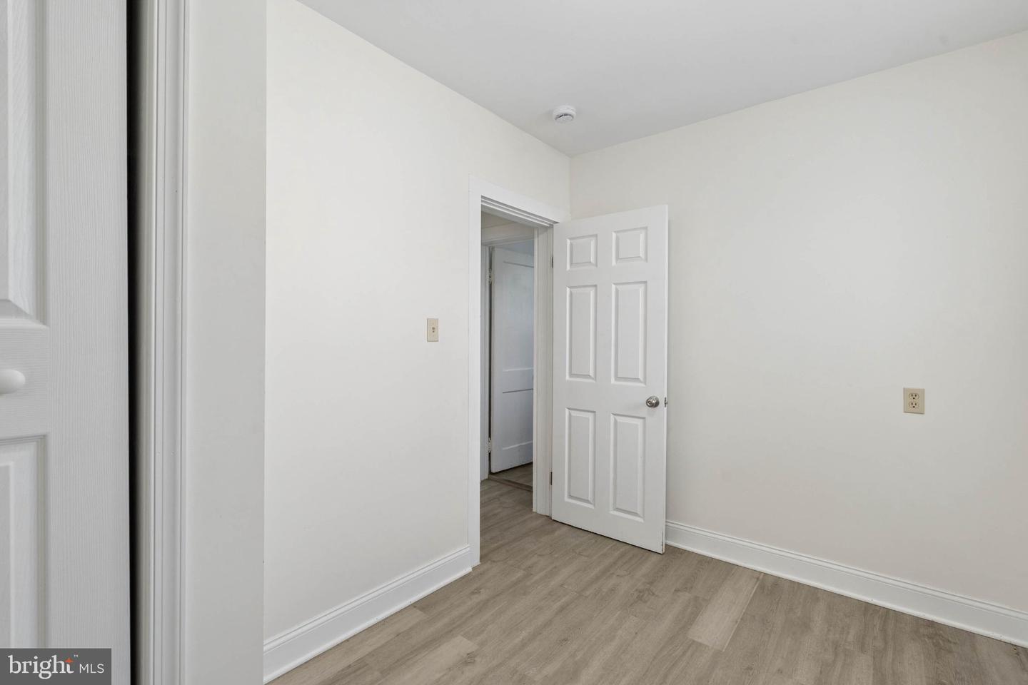 540 46th St Property Photo 28