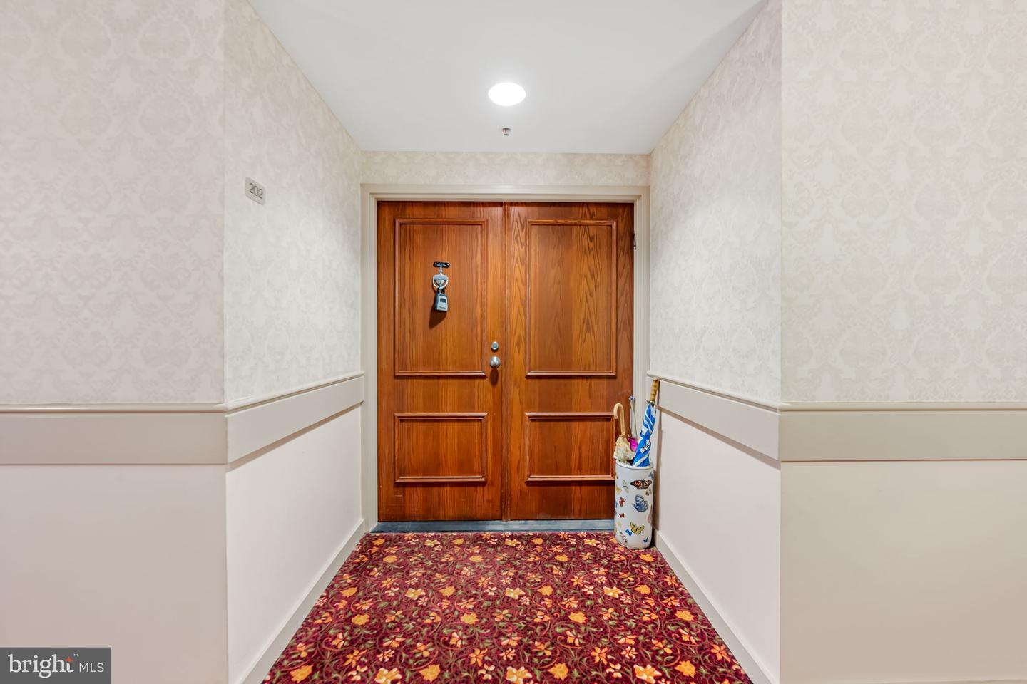 1 Gristmill Ct #202 Property Photo 2