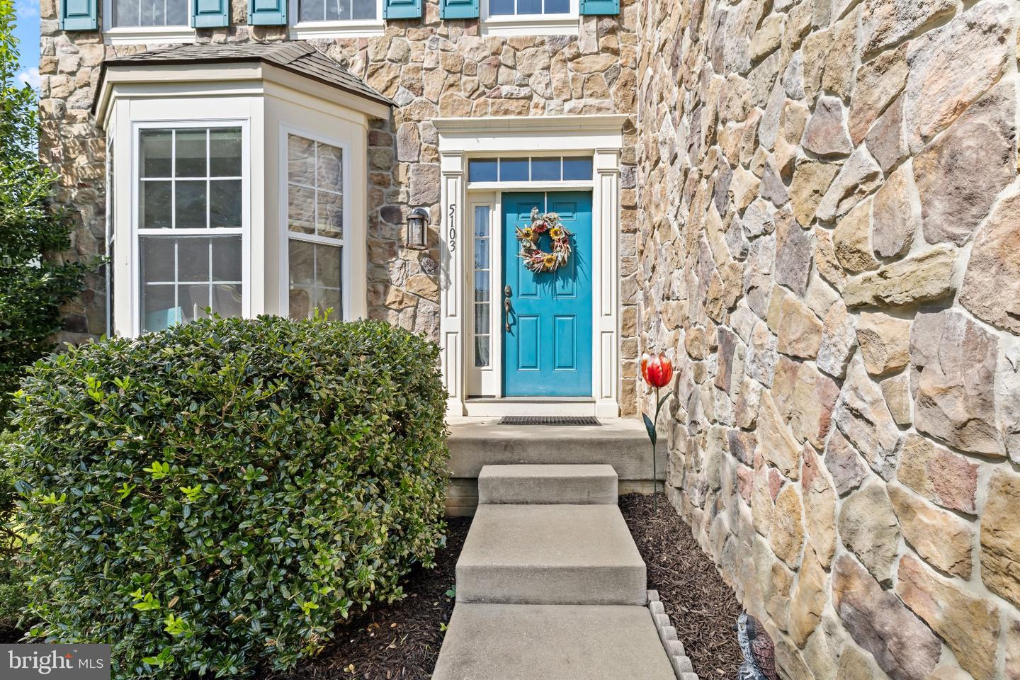 5103 Crest Haven Way Property Photo 3