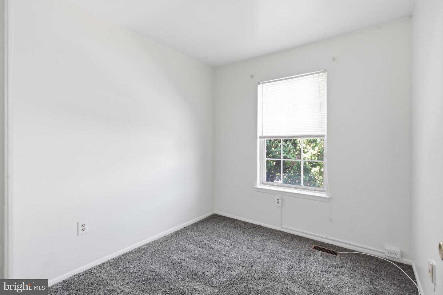 3803 Glenview Ter Property Photo 7