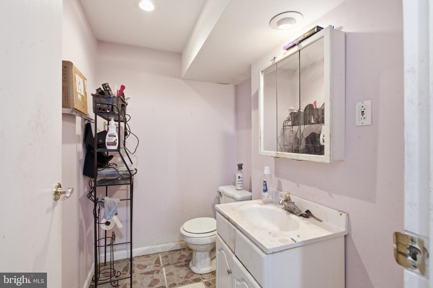 3803 Glenview Ter Property Photo 9