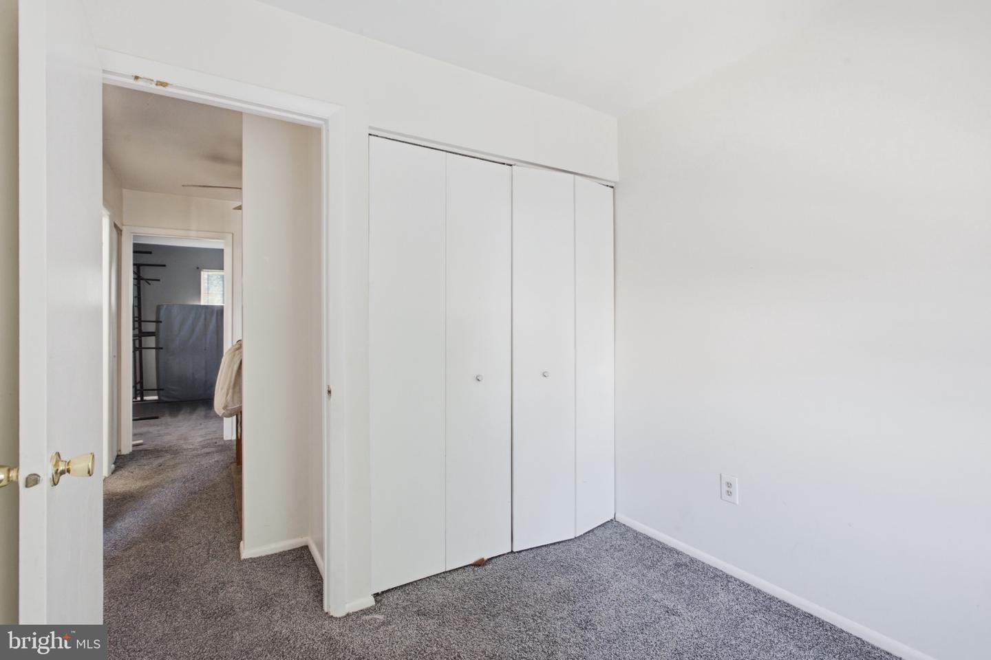 3803 Glenview Ter Property Photo 11
