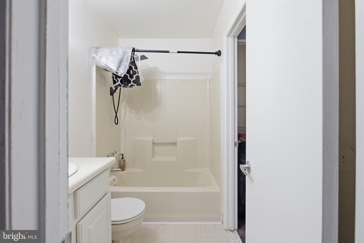 3803 Glenview Ter Property Photo 14