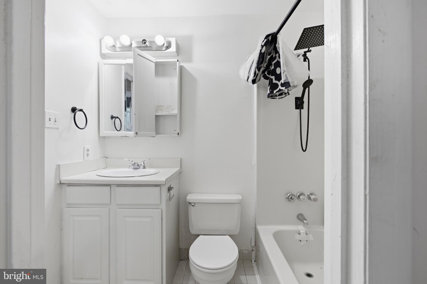 3803 Glenview Ter Property Photo 17