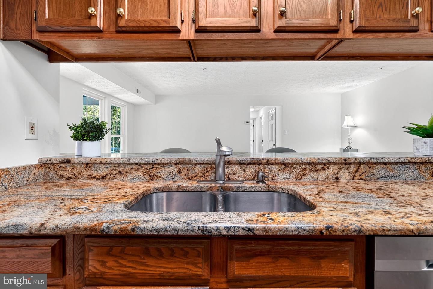 1436 Greenbriar Cir #3-1436 Property Photo 6