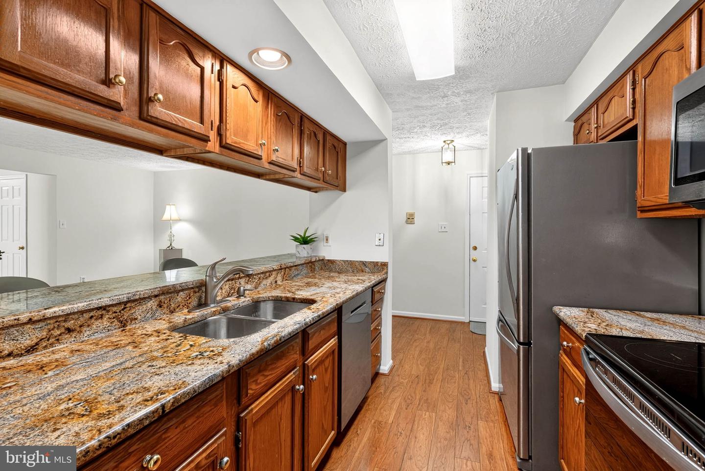 1436 Greenbriar Cir #3-1436 Property Photo 7