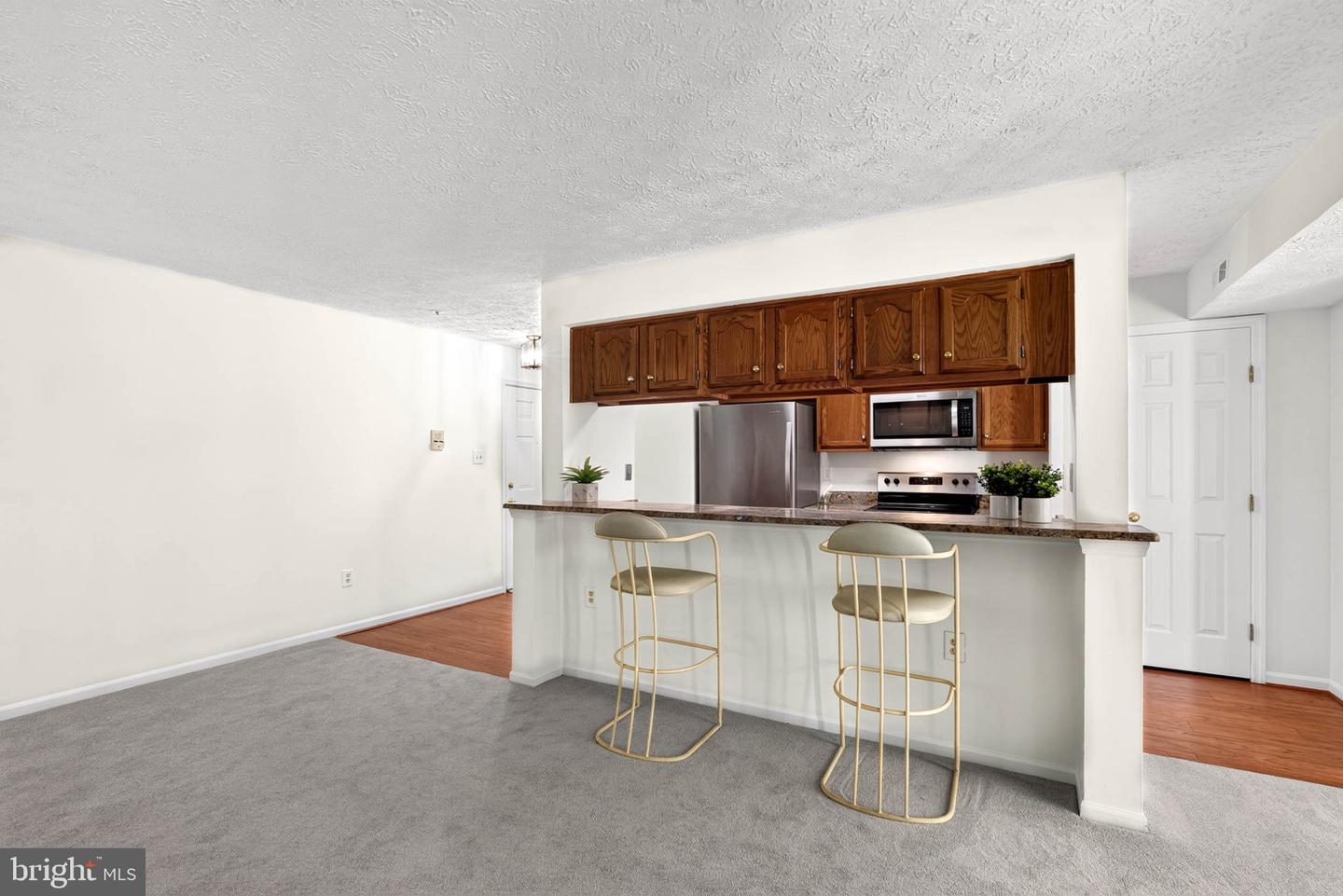 1436 Greenbriar Cir #3-1436 Property Photo 10