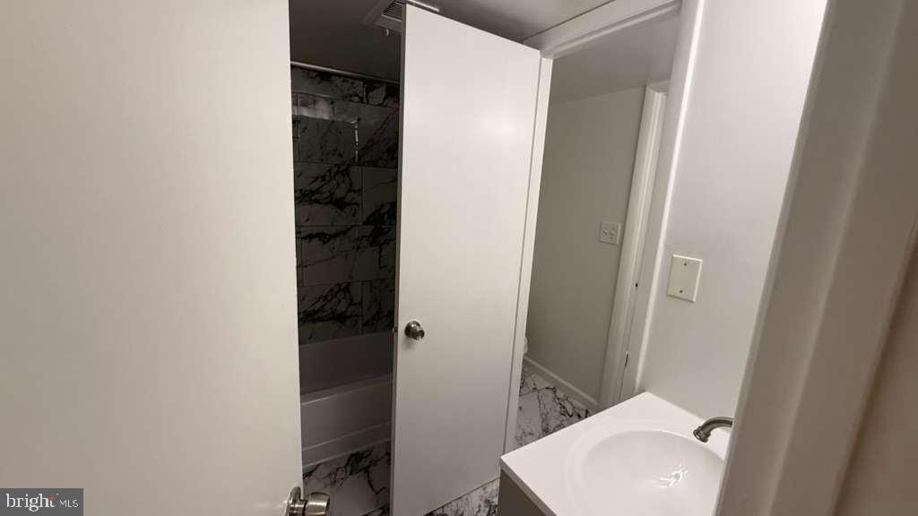 8103 Greenspring Way #b Property Photo 22