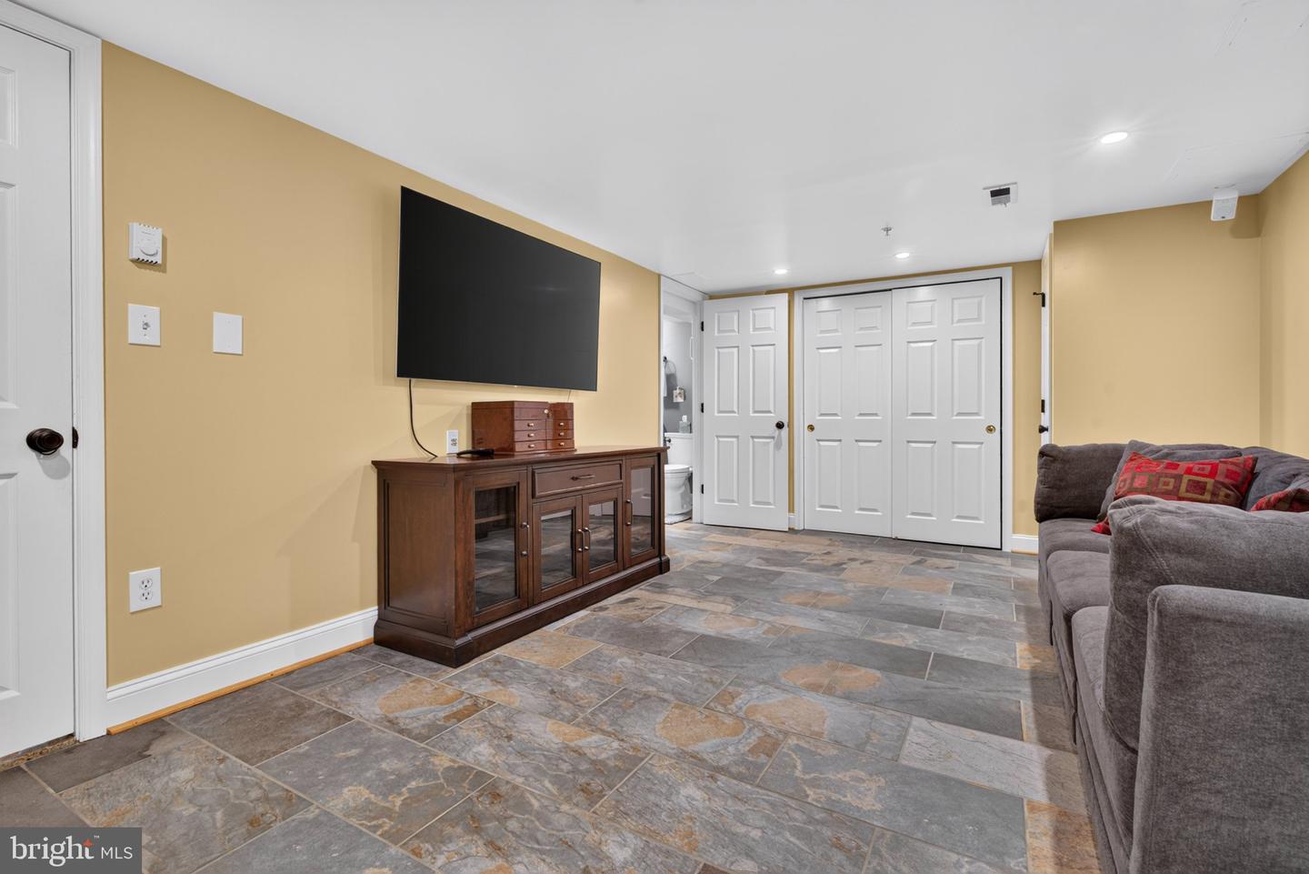 4211 Fordham Rd Property Photo 29