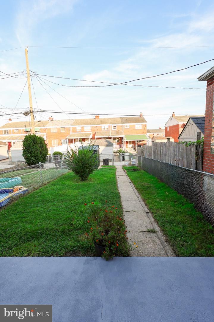 1921 Merritt Blvd Property Photo 3
