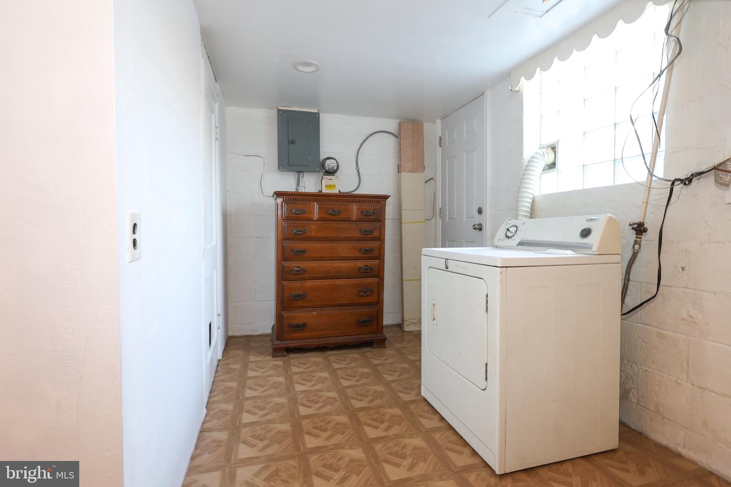 1921 Merritt Blvd Property Photo 17