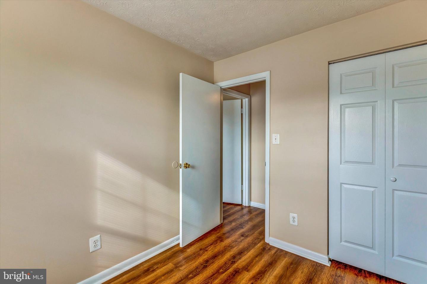 73 Chelmsford Ct Property Photo 25