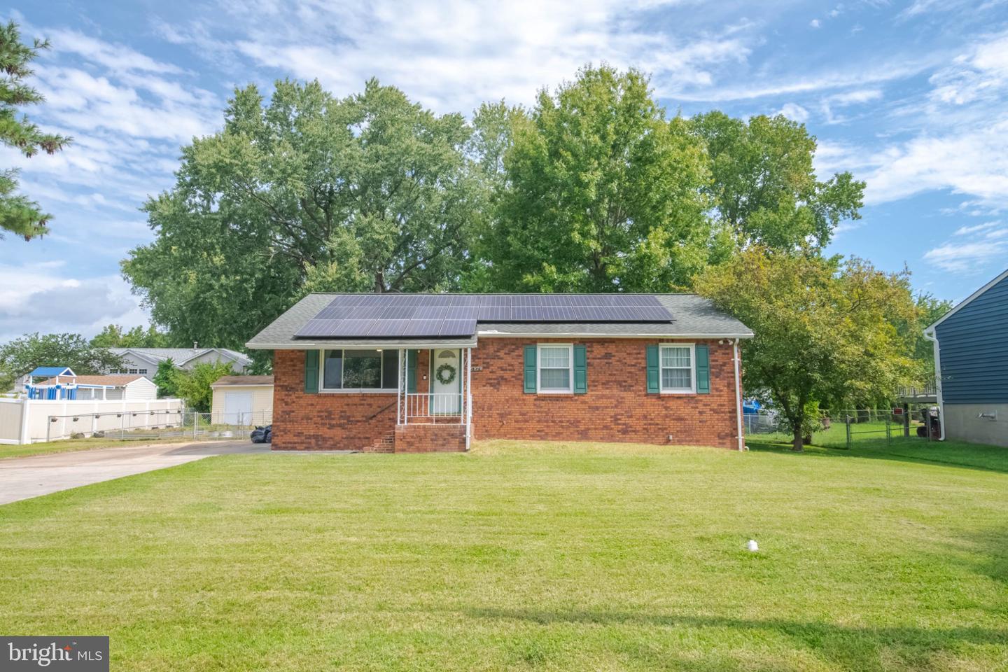6824 CORNELL RD Property Photo 1