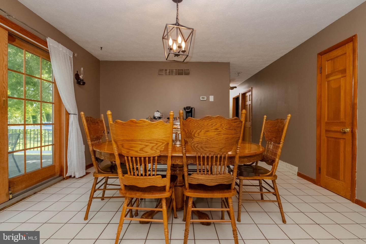 6824 Cornell Rd Property Photo 12