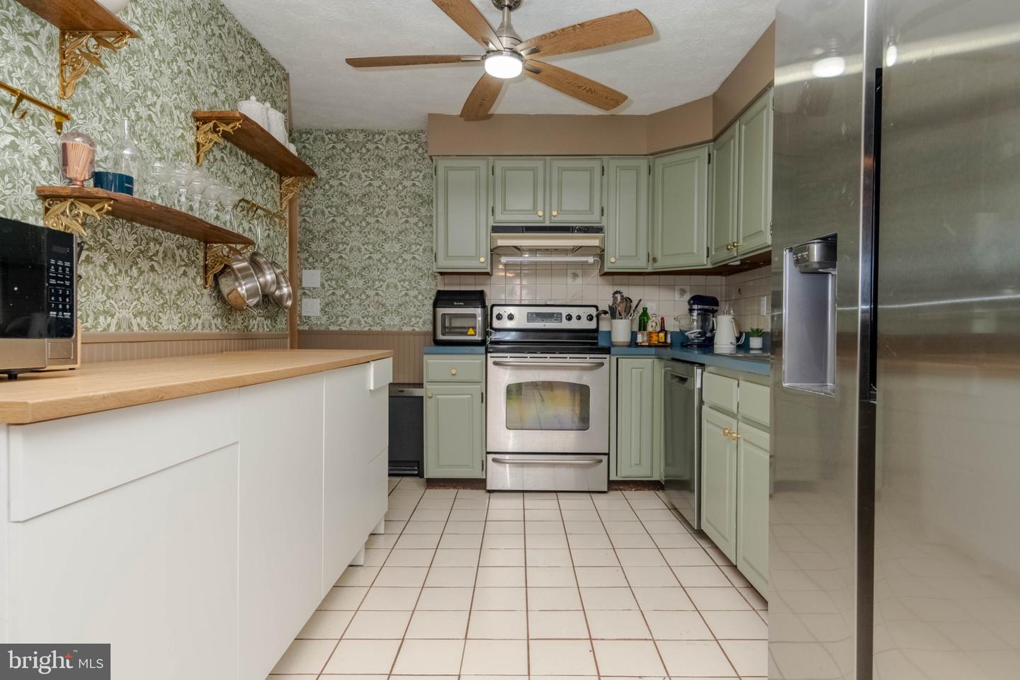 6824 Cornell Rd Property Photo 14