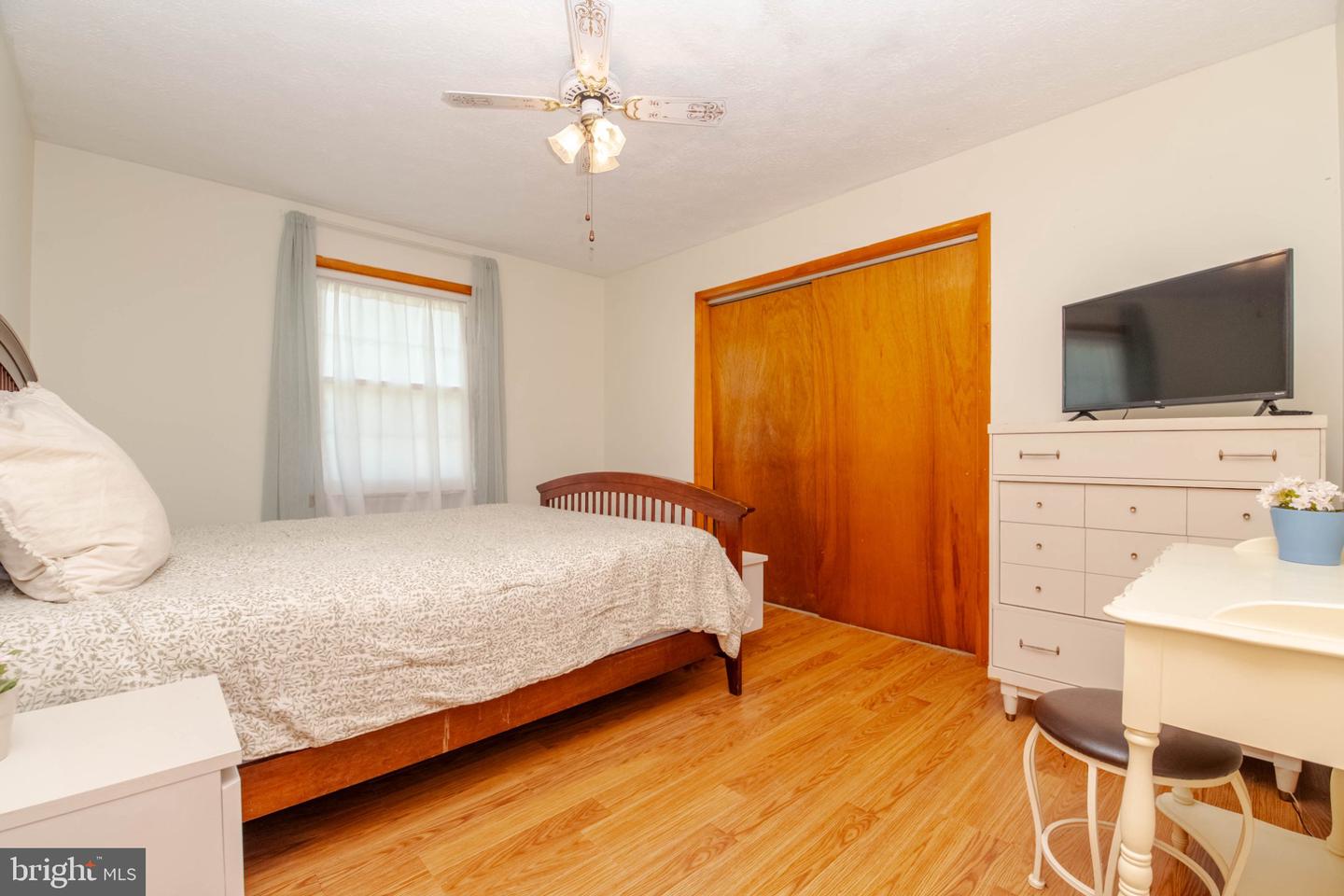 6824 Cornell Rd Property Photo 17