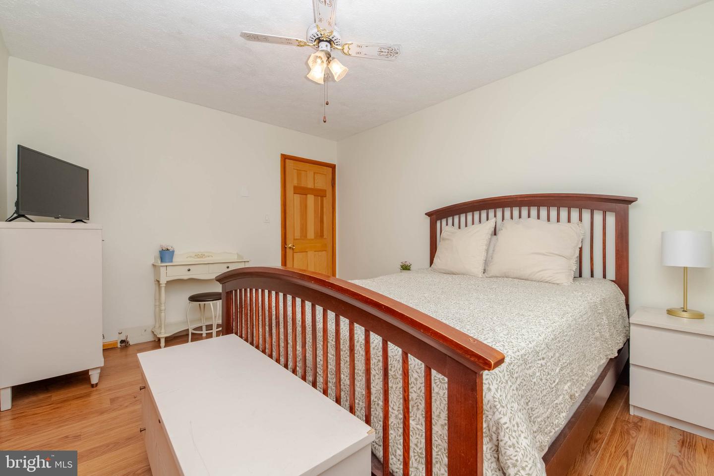 6824 Cornell Rd Property Photo 18