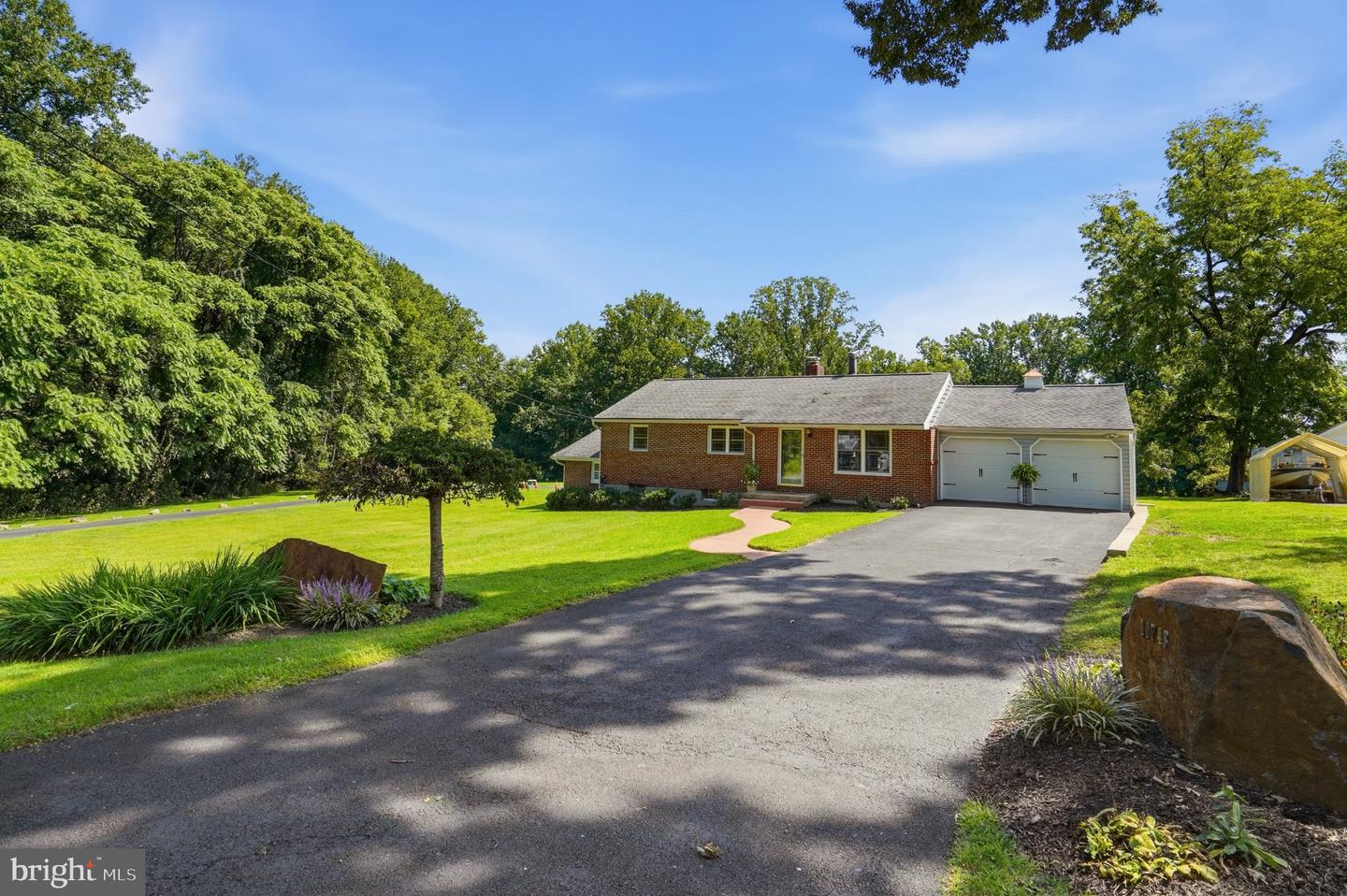 11743 Hamilton Pl Property Photo 3