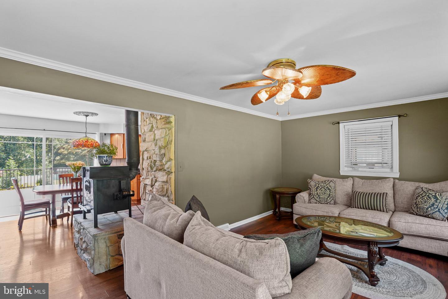 11743 Hamilton Pl Property Photo 4