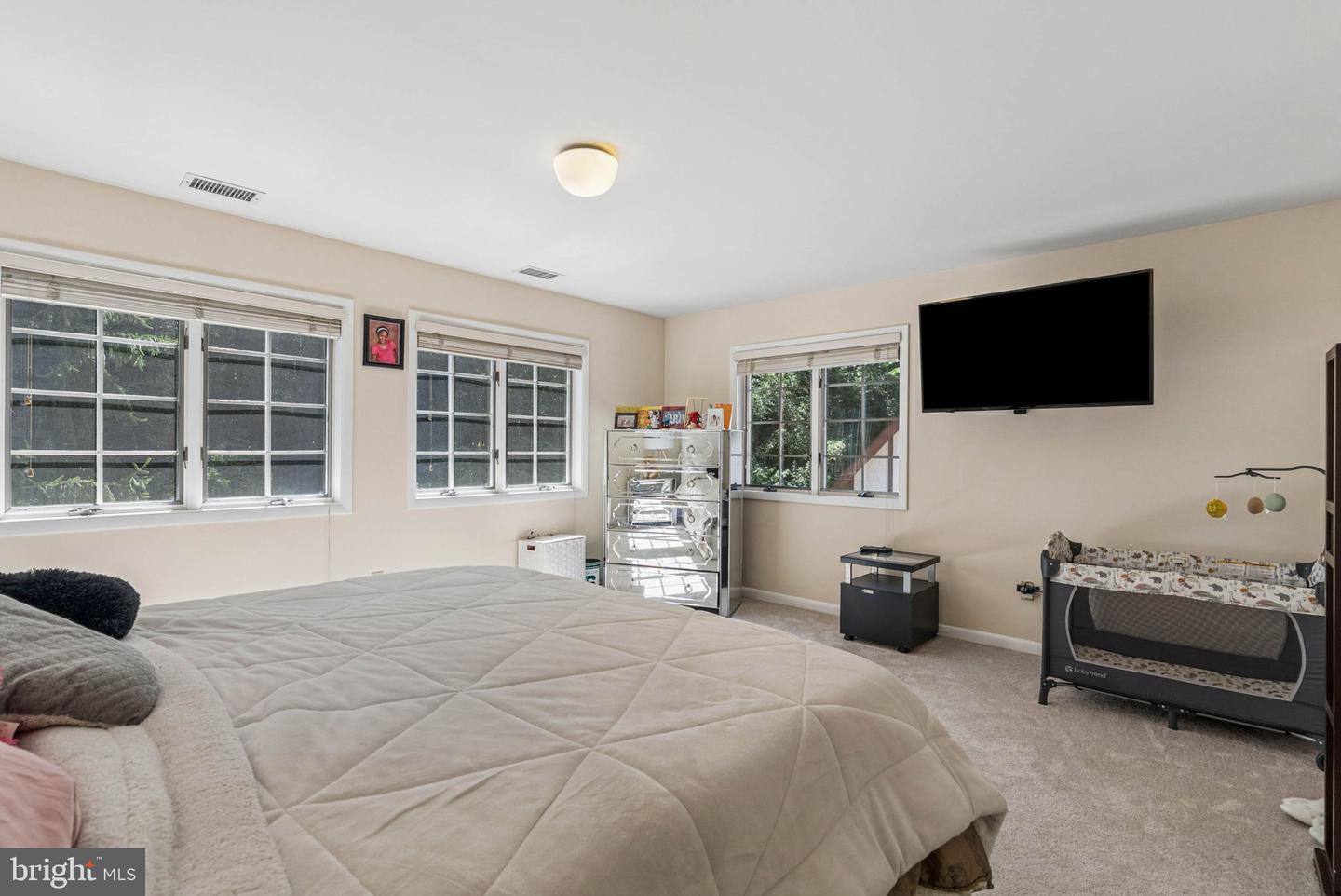 2 Roland Ct Property Photo 65