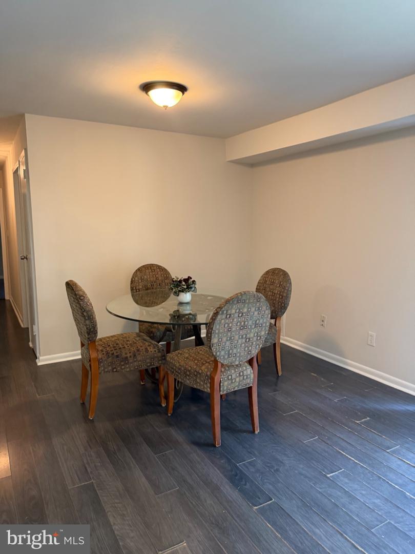 101 Fitz Ct #t-3 Property Photo 4