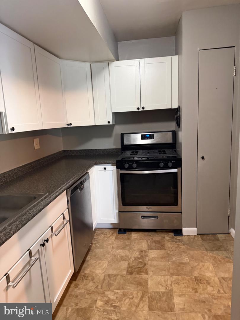 101 Fitz Ct #t-3 Property Photo 6