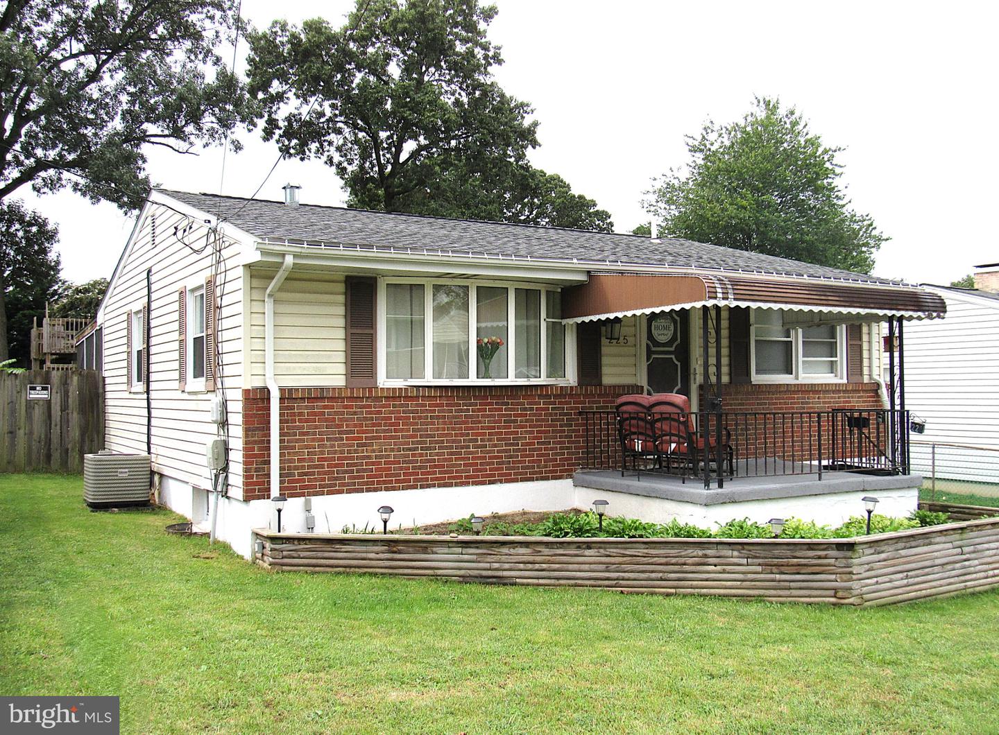 225 Oberle Ave Property Photo 3