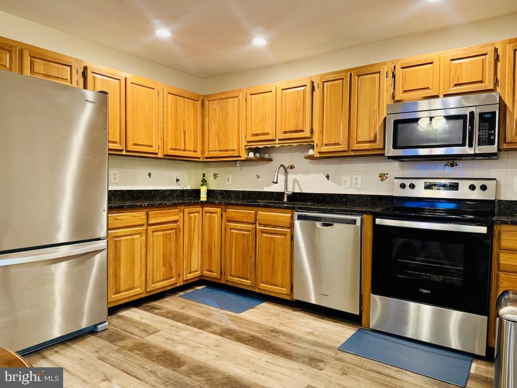 3901 Hannon Ct #g Property Photo 5