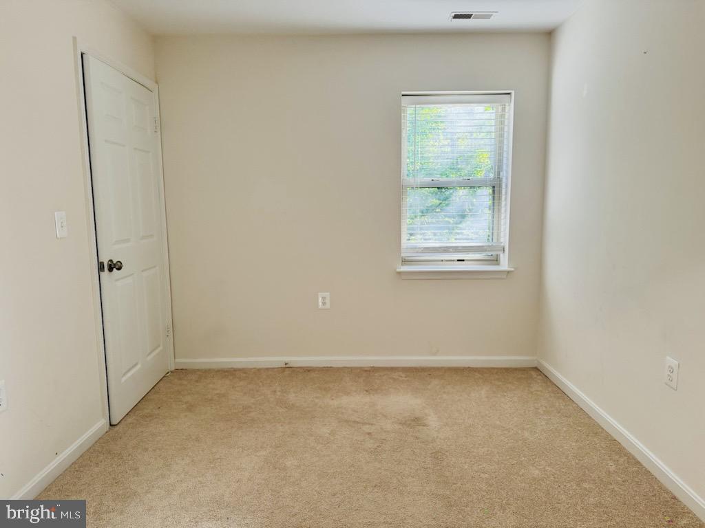 3901 Hannon Ct #g Property Photo 19