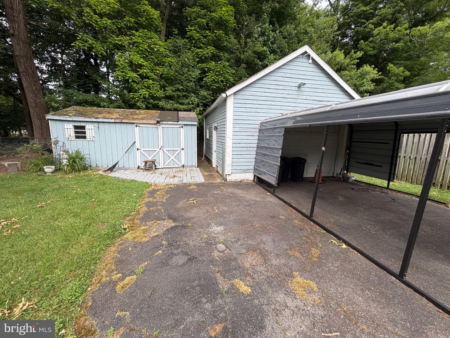 1132 Maple Rd Property Photo 5