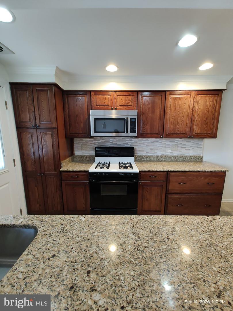 7823 Kavanagh Rd Property Photo 10