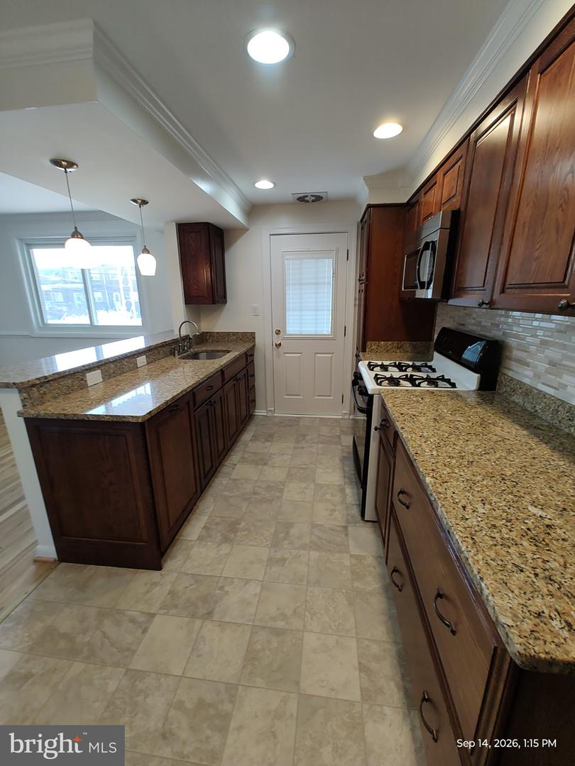 7823 Kavanagh Rd Property Photo 13