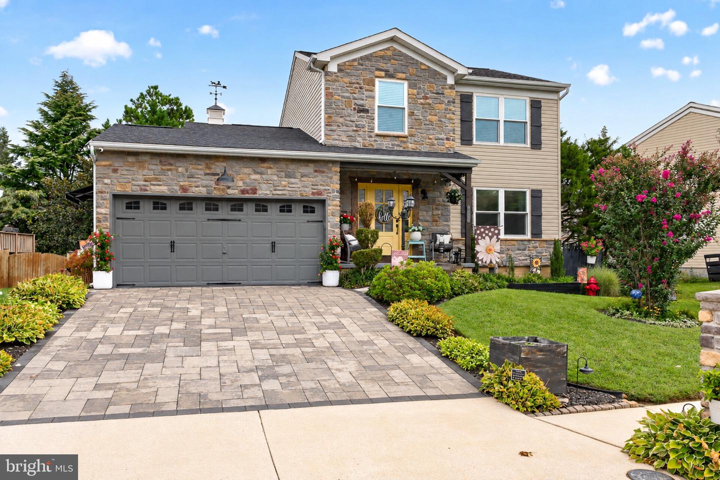 4703 GREENCOVE CIR Property Photo 1