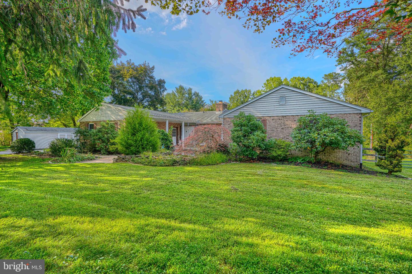 8 Manor Brook Rd Property Photo 60